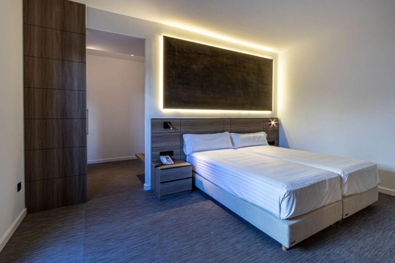 Double or Twin Room Terrace